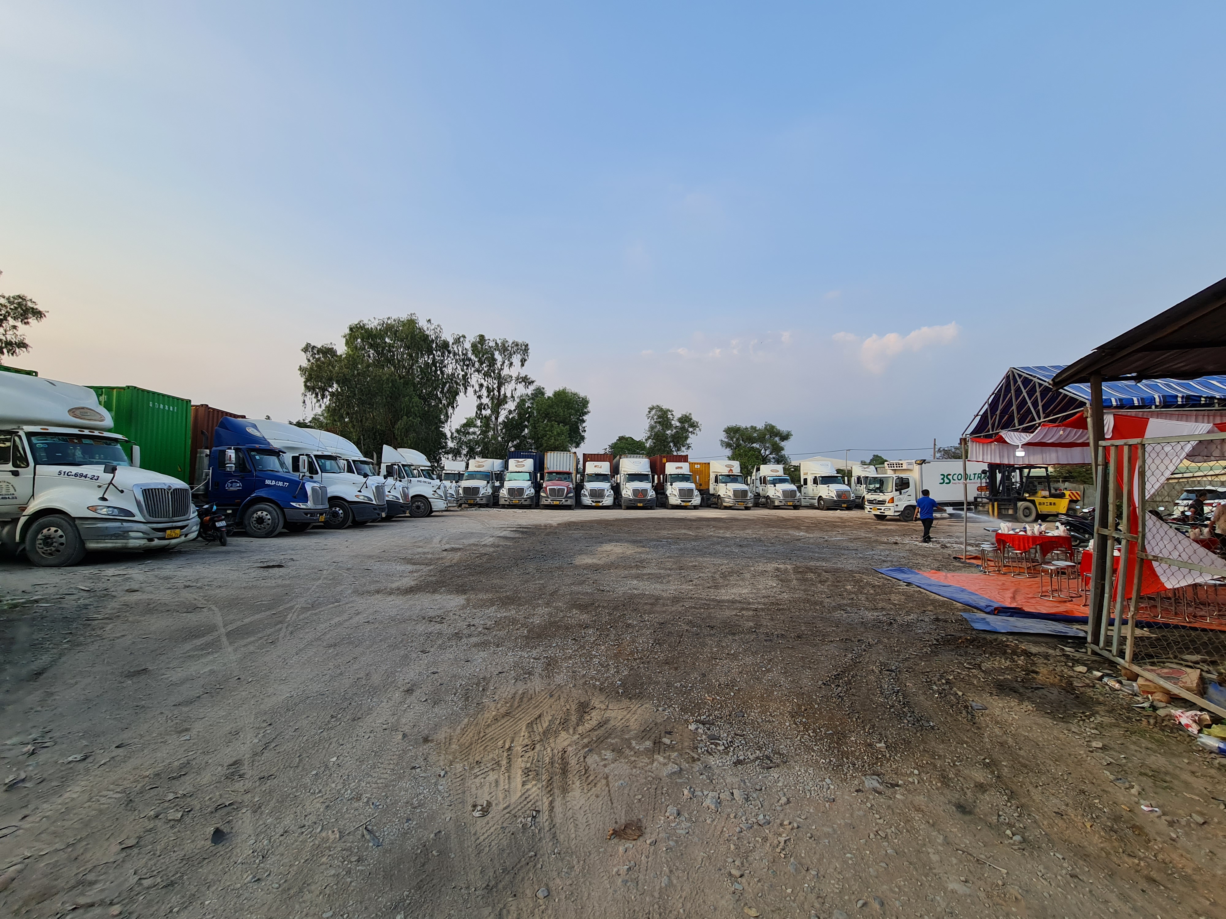 Vận tải Huy Hoàng