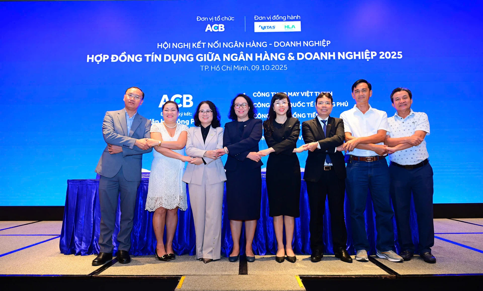 Đại diện Huy Hoàng tại hội nghị do ACB tổ chức 2